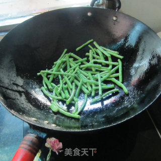 豆角炒丝瓜的做法步骤：6
