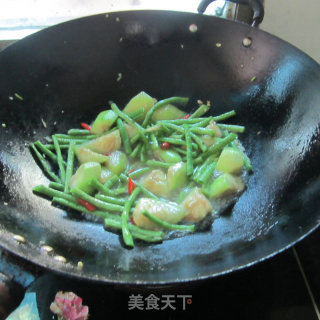 豆角炒丝瓜的做法步骤：11