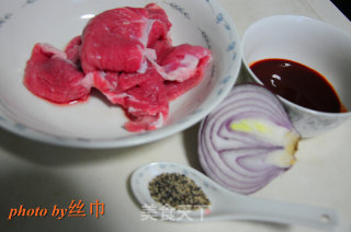 冬季营养美味西餐---煎牛排的做法步骤：1