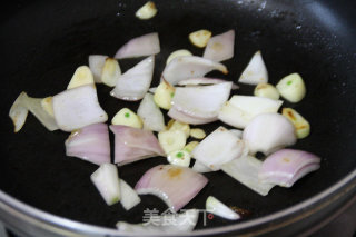 【香煎牛仔骨配黑醋汁】的做法步骤：10