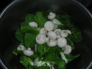 口蘑炒白菜的做法步骤：1