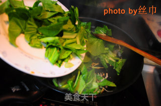 猪肉炒菜心的做法步骤：4