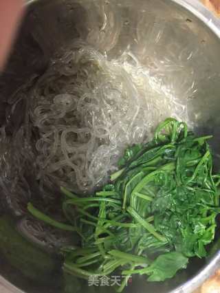 菠菜粉条炖酥肉的做法步骤：4