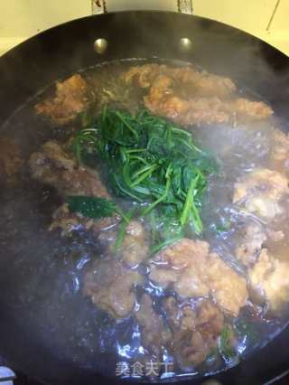 菠菜粉条炖酥肉的做法步骤：7
