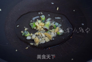 红烧排骨炖白菜的做法步骤：2