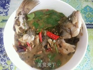 新派酸菜煮鲈鱼的做法步骤：6