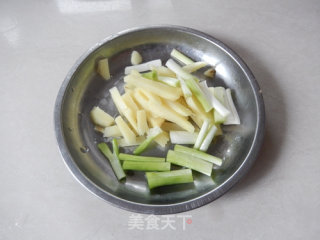 梭子蟹烧鱼块的做法步骤：4