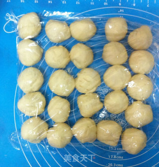花朵面包的做法步骤：3