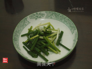 香菇焖菱角的做法步骤：6