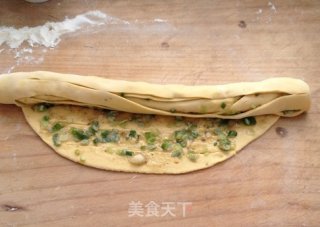 红薯孜然香葱油酥手抓饼的做法步骤：13
