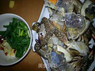 香辣花蟹的做法步骤：2