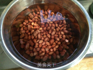 五香猪脚---好吃又简单的菜谱的做法步骤：1