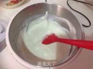彩虹慕斯蛋糕的做法步骤：10