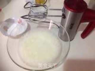 戚风蛋糕0失败的做法步骤：8