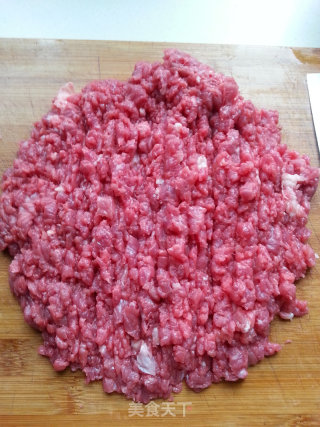 牛肉豆豉香辣酱的做法步骤：1