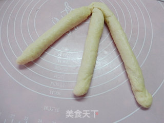 亚麻籽辫子面包的做法步骤：12