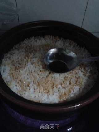 腊味煲仔饭的做法步骤：4