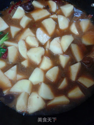 土豆烧排骨的做法步骤：7