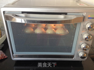 酒酿肉松小餐包的做法步骤：11