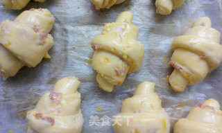 芝士培根可颂的做法步骤：15