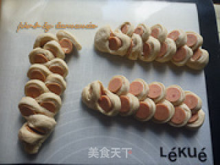 香肠花式面包的做法步骤：9