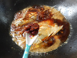 红烧鲳鱼的做法步骤：6
