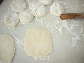 酸菜粉丝包的做法步骤：7