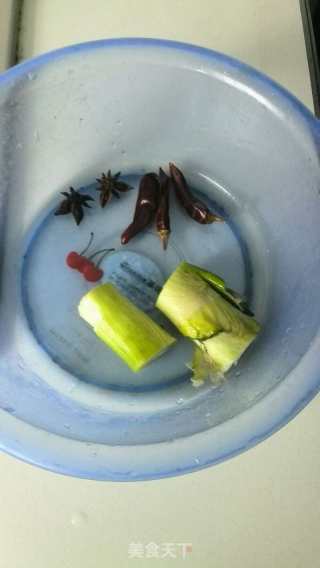 红烧肉的做法步骤：1