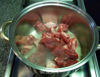 土豆炖牛肉的做法步骤：3