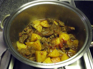 土豆炖牛肉的做法步骤：9