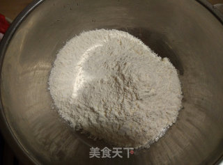 传统糕点——枣泥酥的做法步骤：1