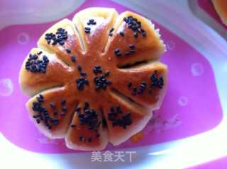 花朵餐包的做法步骤：3