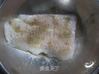 香酥烤鱼柳排的做法步骤：2