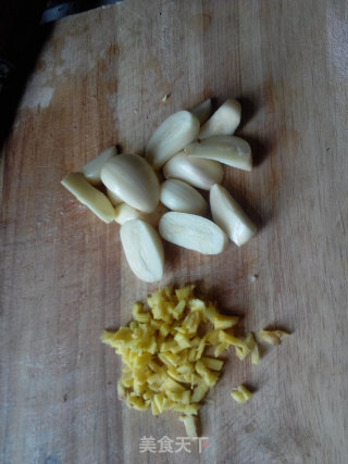 干菜蒸扣肉的做法步骤：3