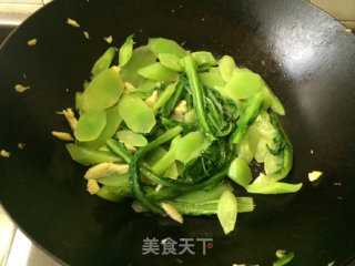 素炒莴笋---瘦身减肥餐的做法步骤：4