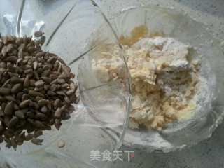 葵花籽仁手工饼干的做法步骤：6