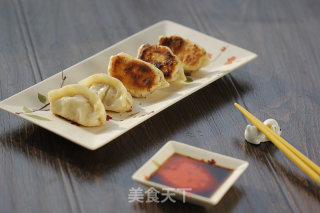 佛手瓜三鲜锅贴的做法步骤：14