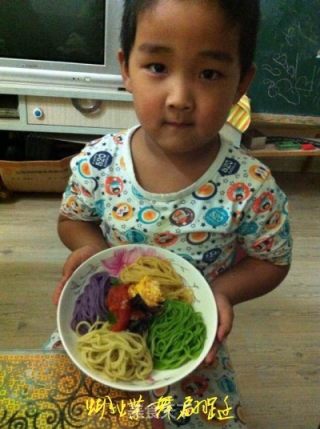 彩色面条，把美艳进行到底的做法步骤：12