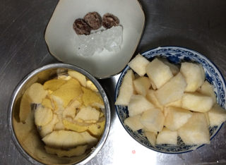 寒冬滋阴润燥之佳品——小吊梨汤的做法的做法步骤：7