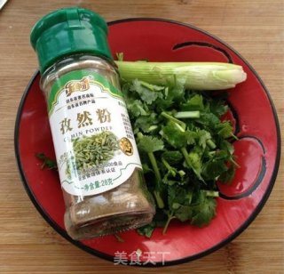 山药孜然香菜油酥饼的做法步骤：4
