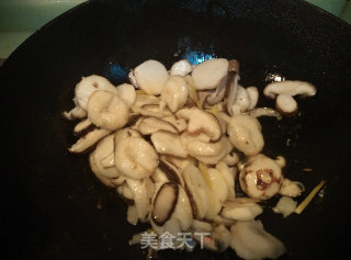 香菇炒荸荠的做法步骤：6