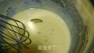 香橙戚风奶油蛋糕卷的做法步骤：7