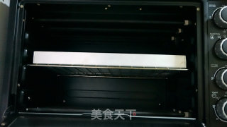 香橙戚风奶油蛋糕卷的做法步骤：14