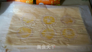 香橙戚风奶油蛋糕卷的做法步骤：16