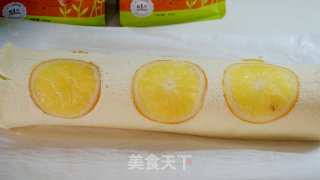 香橙戚风奶油蛋糕卷的做法步骤：20