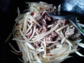 白萝卜丝牛肉的做法步骤：9