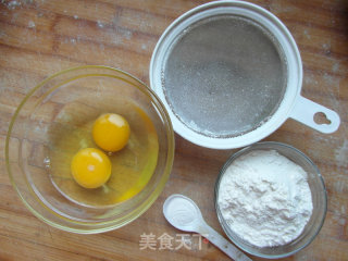 蒸蛋糕－初次试验不用烤箱的烘焙的做法步骤：2