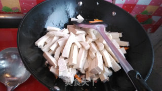鸡蛋焖豆腐的做法步骤：4