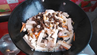 鸡蛋焖豆腐的做法步骤：6