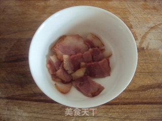 培根炒菜花的做法步骤：3